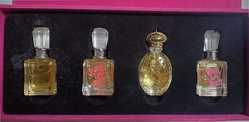 Juicy Couture 4 Piece Gift Set (Eau De Parfum & Toilette 0.16/0.17 oz / 5 mL)